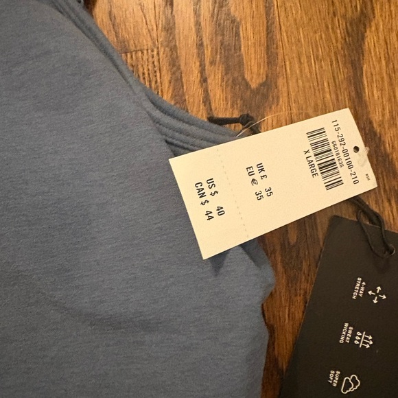 NWT Workout cami with bra - Picture 5 of 9